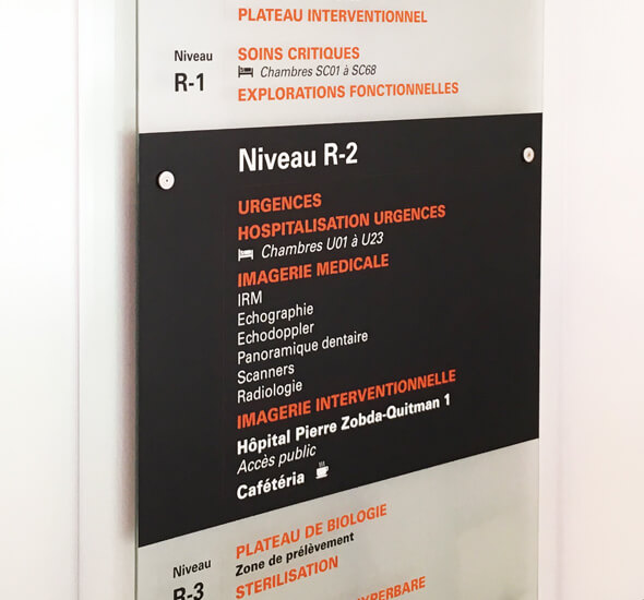 Signalétique intérieure en verre